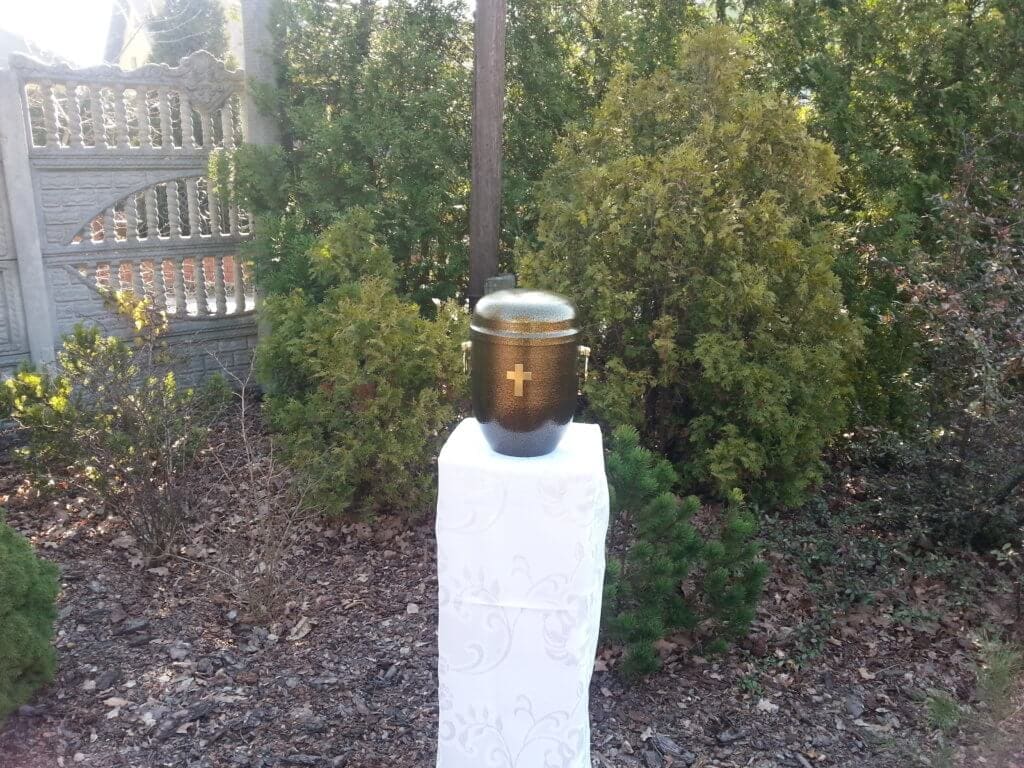 trumny urny